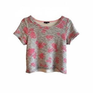 Anthropologie Gray and Pink Patterned Crop Top